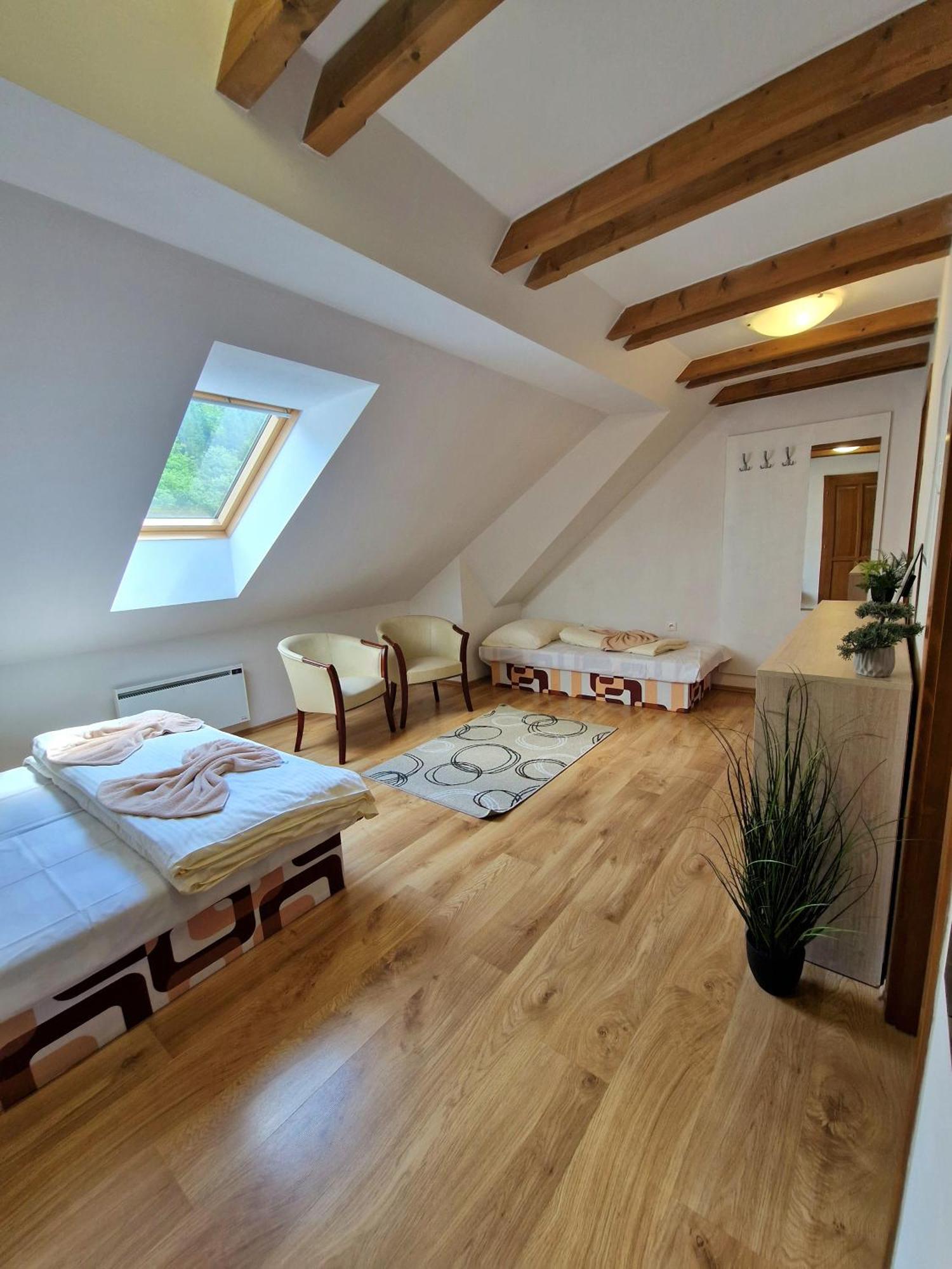 Chaty A Apartmany Kuria Na Taloch, Tale - Chopok Juh Exterior photo