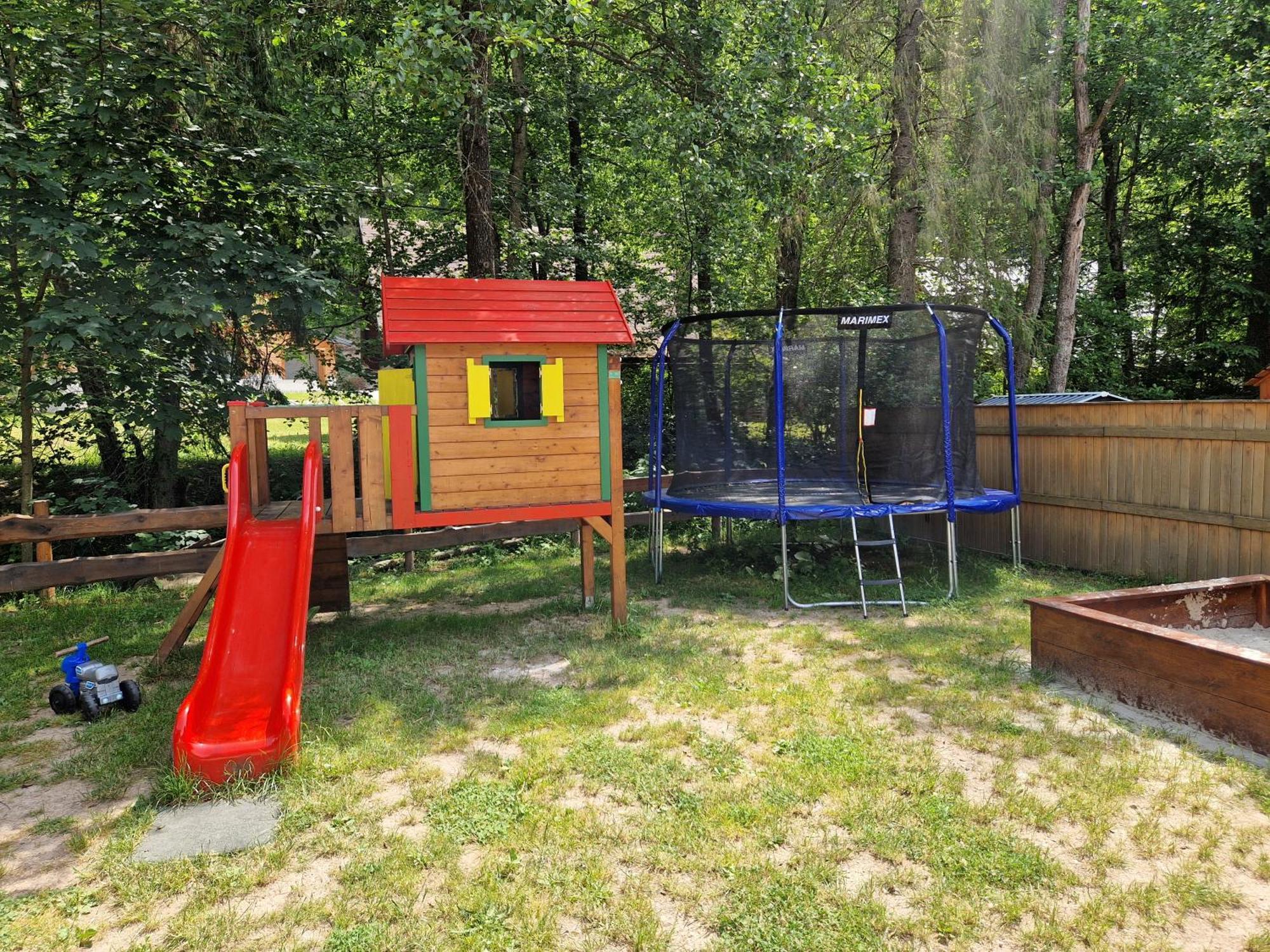 Chaty A Apartmany Kuria Na Taloch, Tale - Chopok Juh Exterior photo