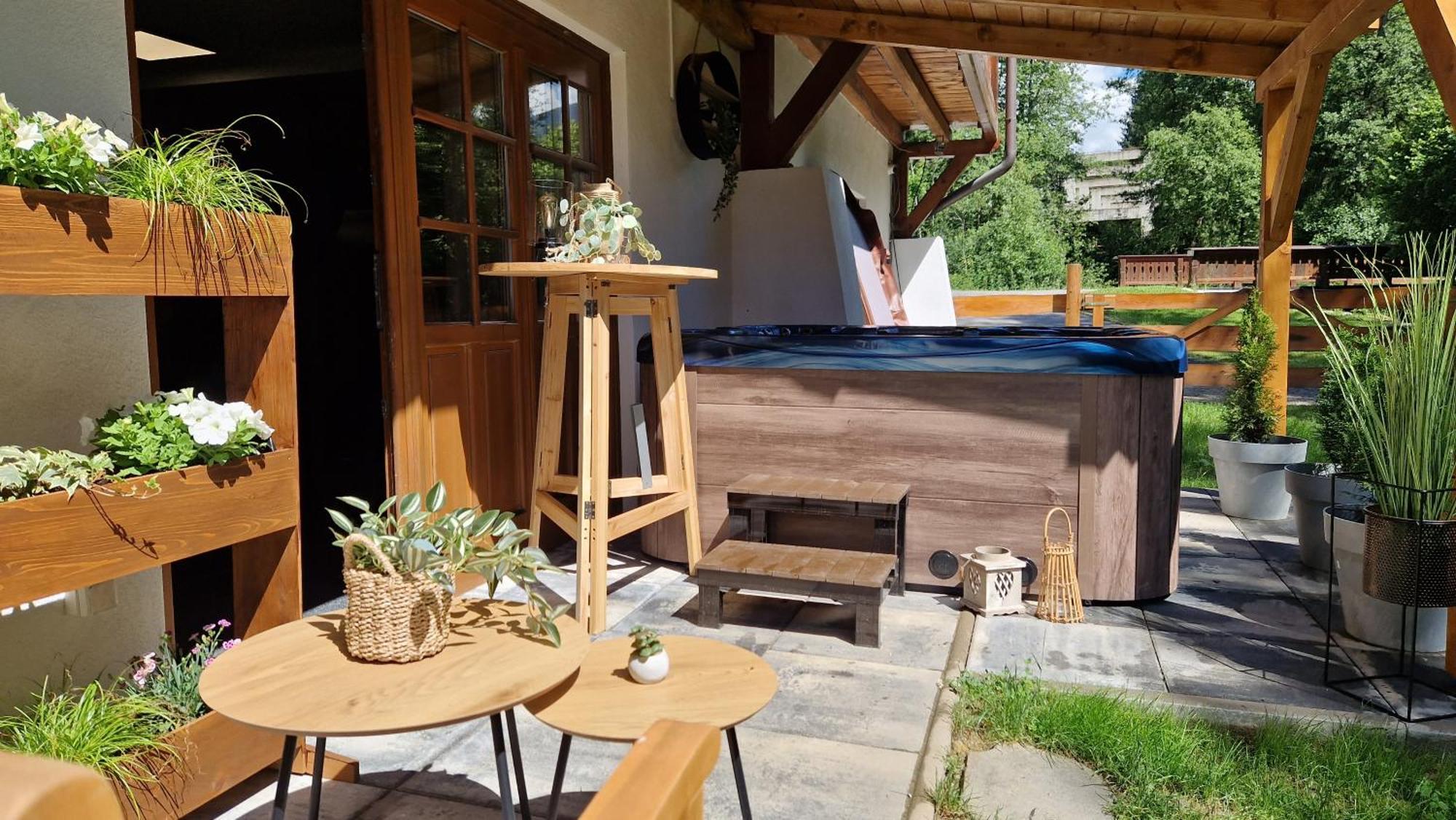 Chaty A Apartmany Kuria Na Taloch, Tale - Chopok Juh Exterior photo