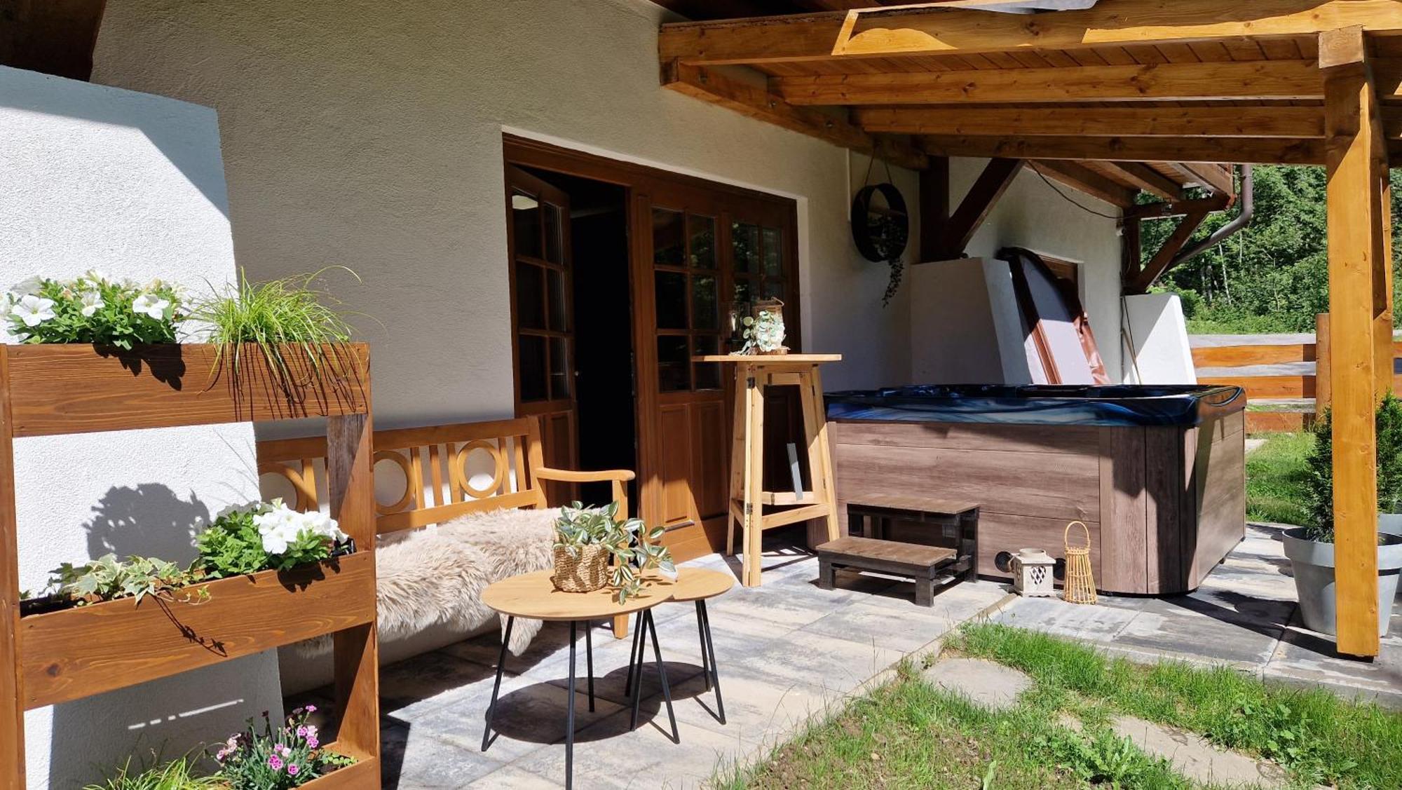 Chaty A Apartmany Kuria Na Taloch, Tale - Chopok Juh Exterior photo