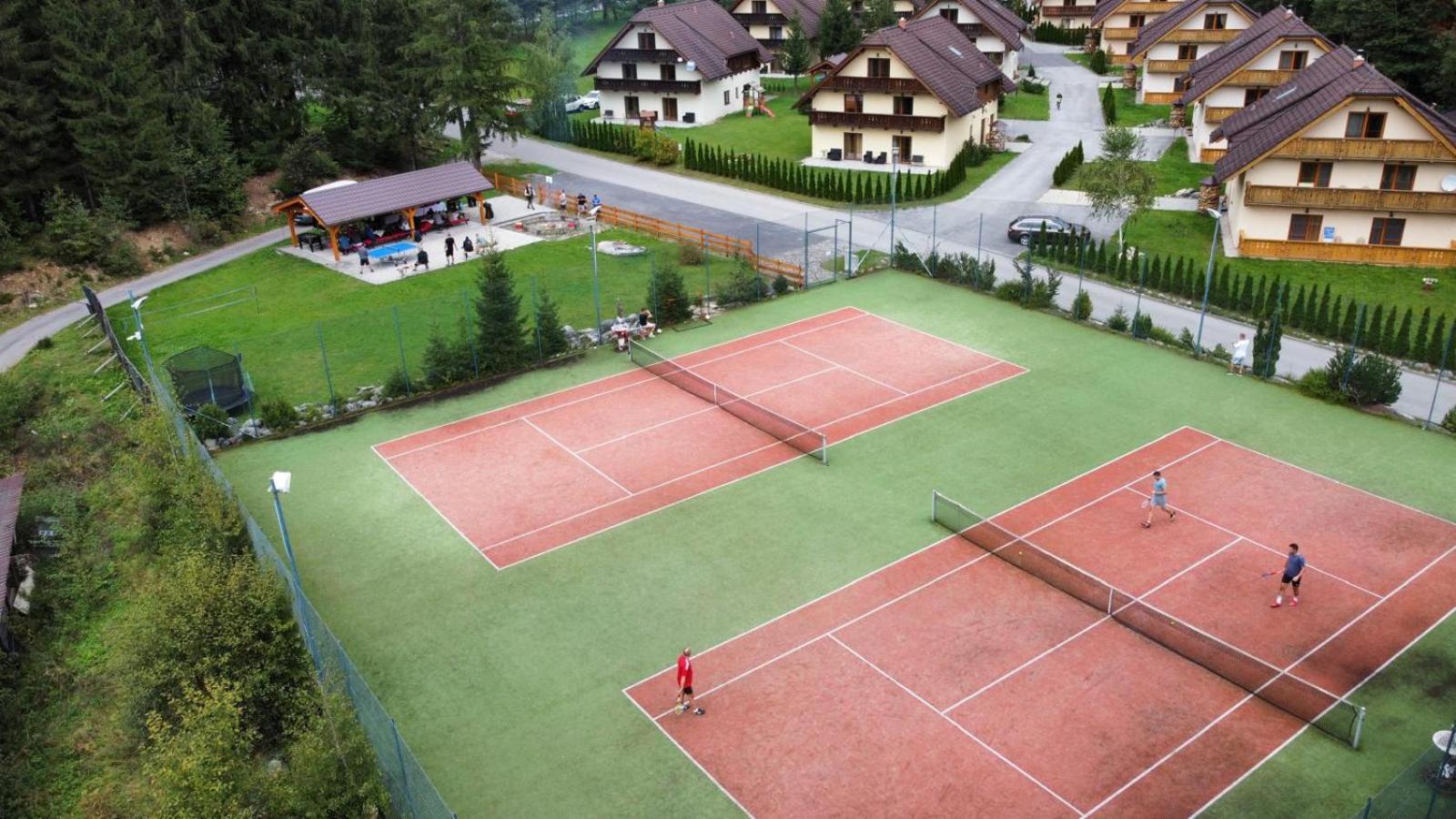 Chaty A Apartmany Kuria Na Taloch, Tale - Chopok Juh Exterior photo